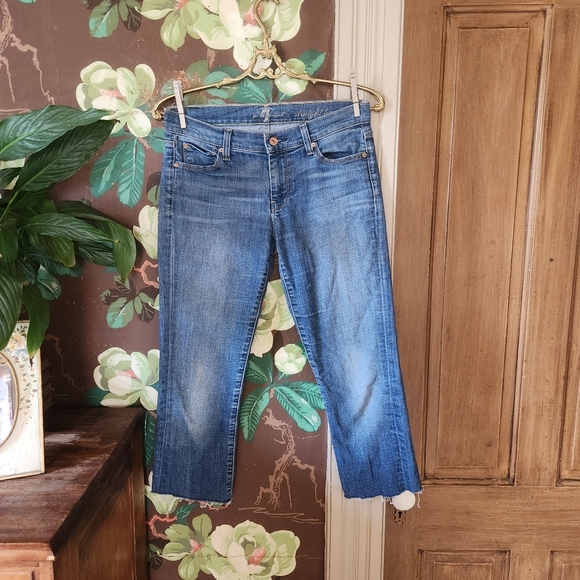 7 For All Mankind Denim - 7 FOR ALL MANDKIND Straight Leg Crop Size 27
